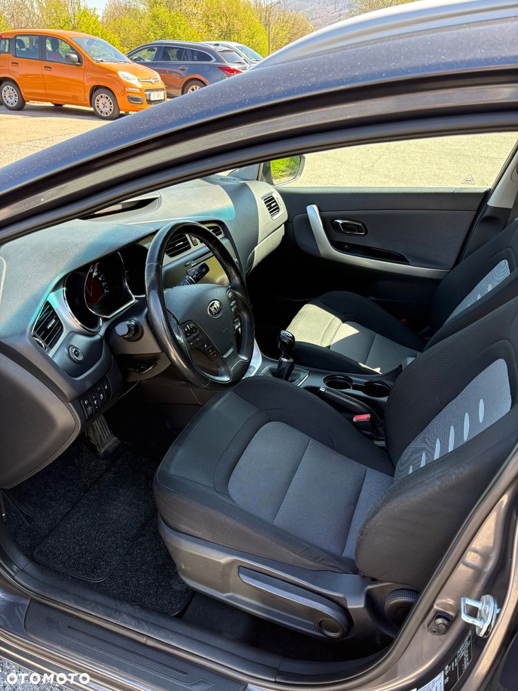 Kia Ceed 1.6 CRDi 128 Dream Team Edition - 7