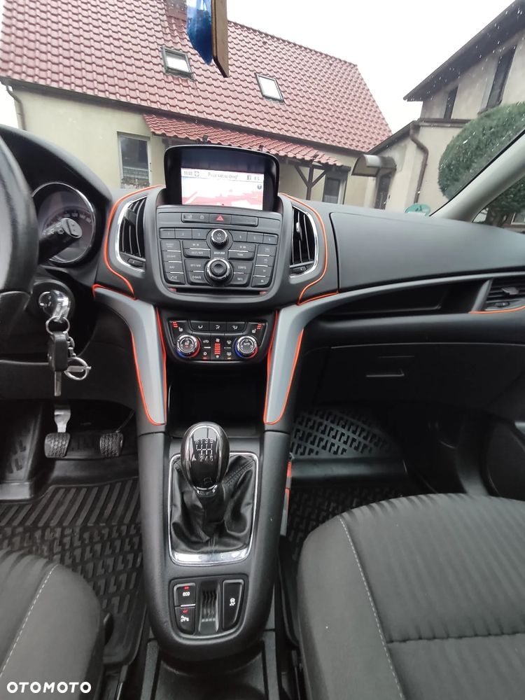 Opel Zafira Tourer 2.0 CDTI ecoFLEX Start/Stop Edition - 10