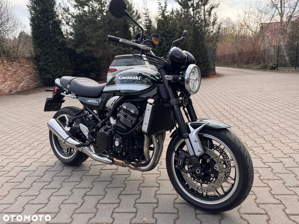 Kawasaki Z 900 RS - 4