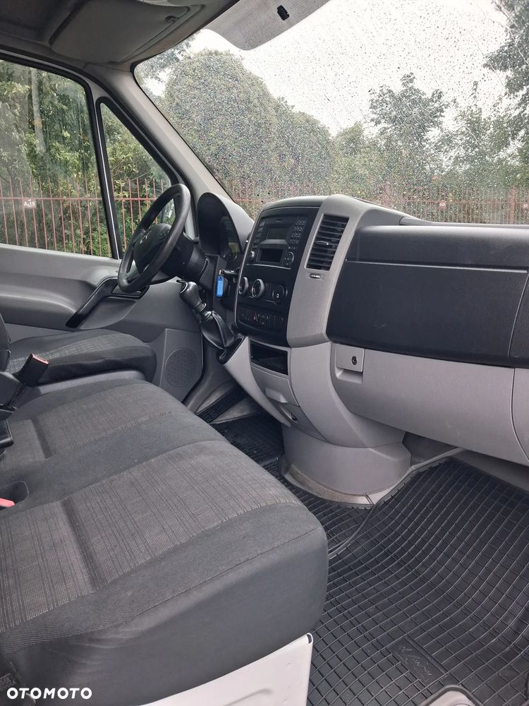 Mercedes-Benz Sprinter - 8