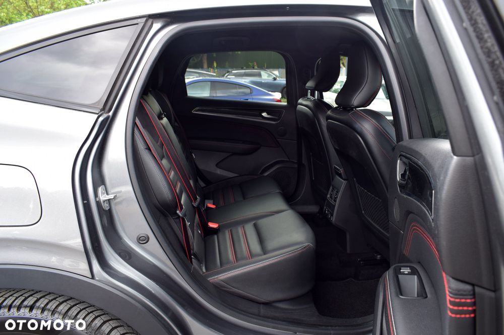 Renault Arkana E-TECH 145 R.S.LINE - 8