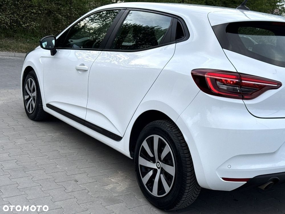 Renault Clio - 21