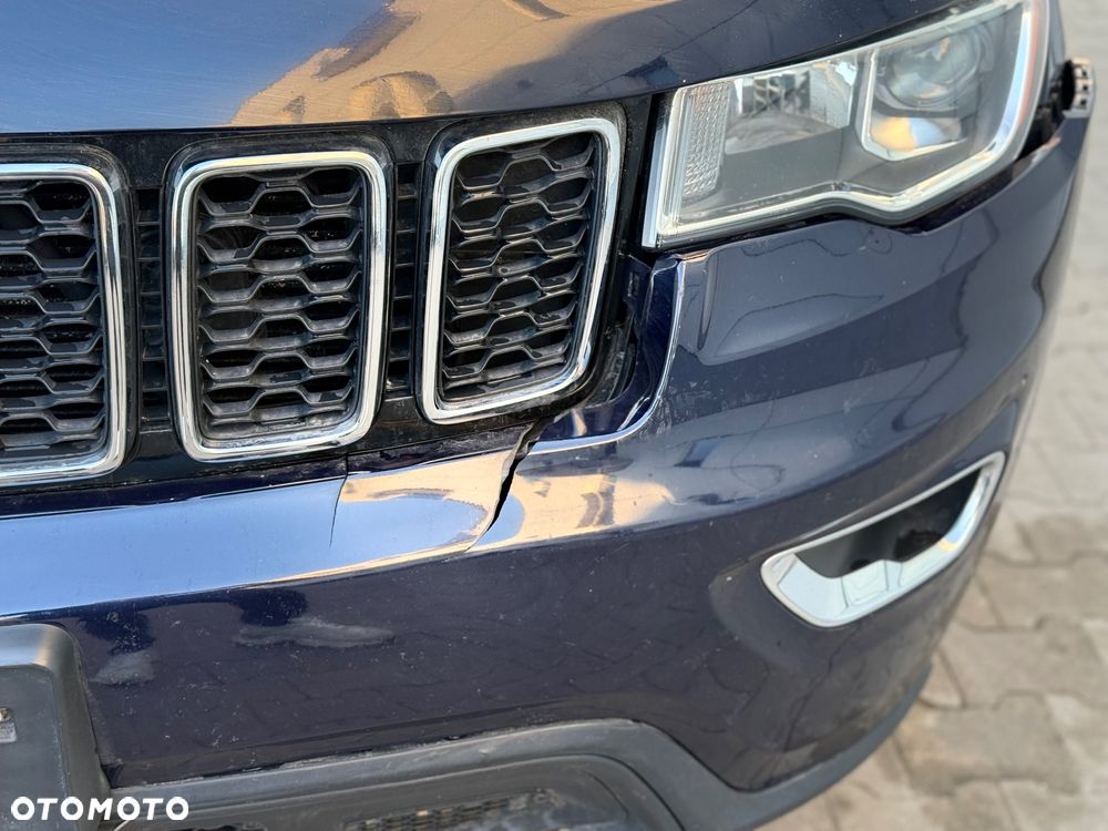 Jeep Grand Cherokee - 11