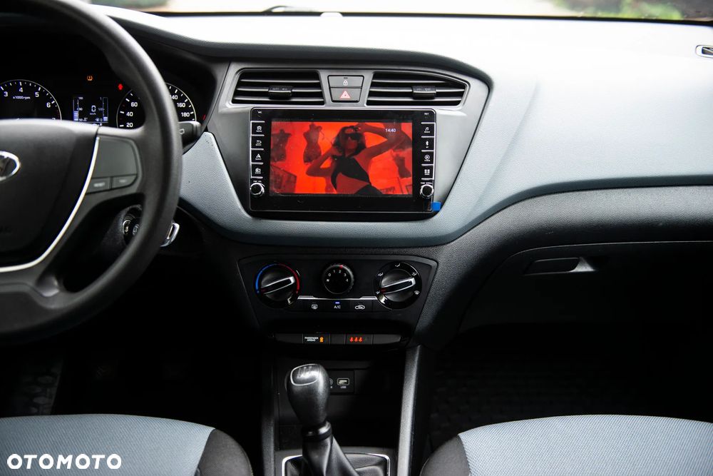 Hyundai i20 1.2 Select - 29