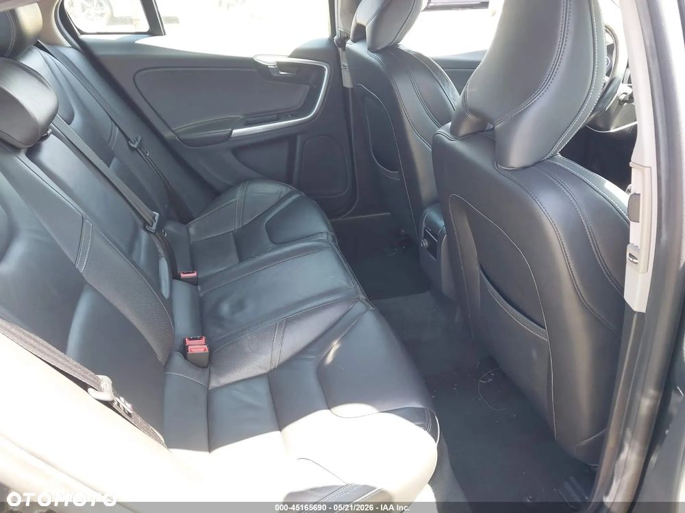 Volvo S60 - 23