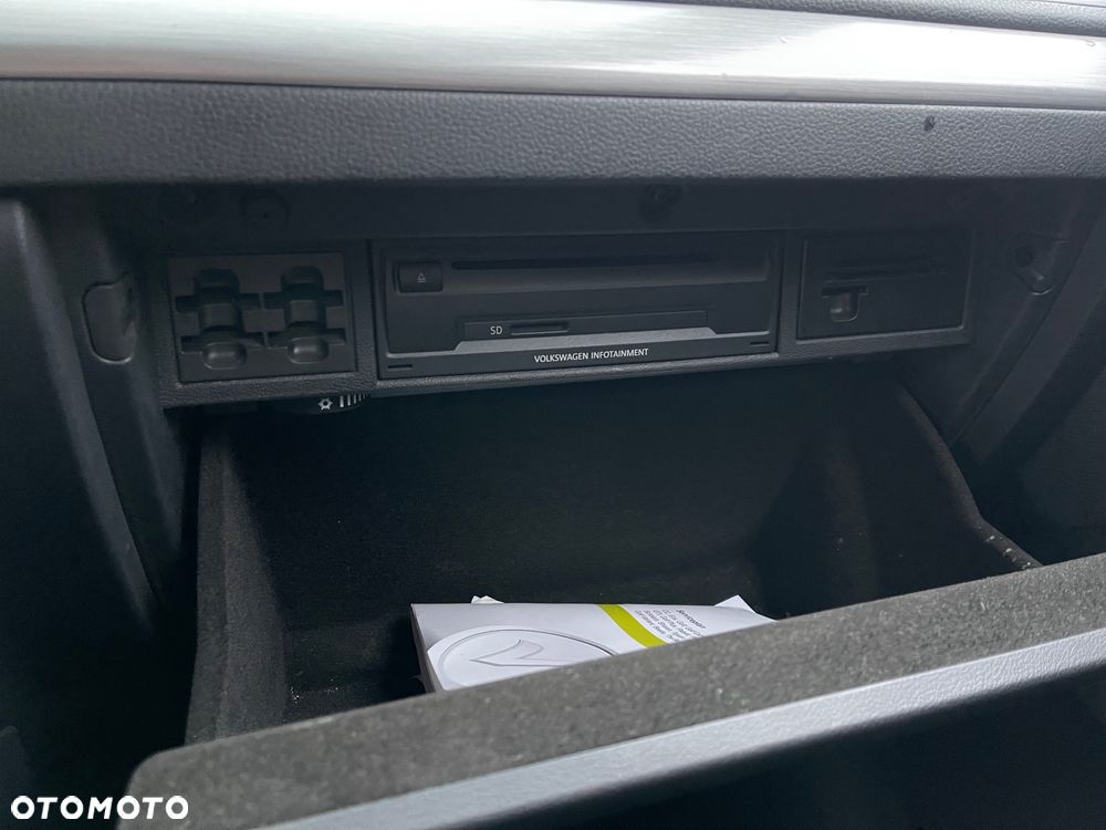 Volkswagen Golf 1.6 TDI 4Motion BlueMotion Technology Trendline - 30