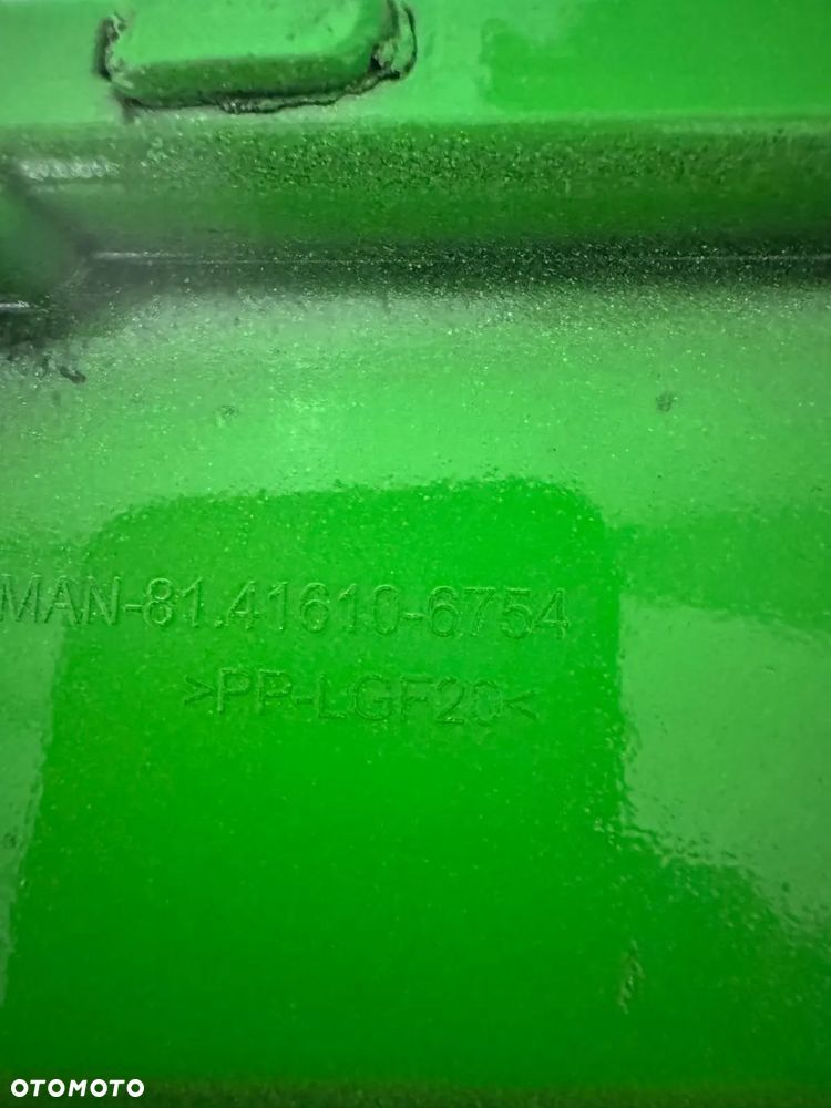 Nadkole  osłona  błotnika MAN TGA XL-XXL Lewe  81.66410-0307 - 2