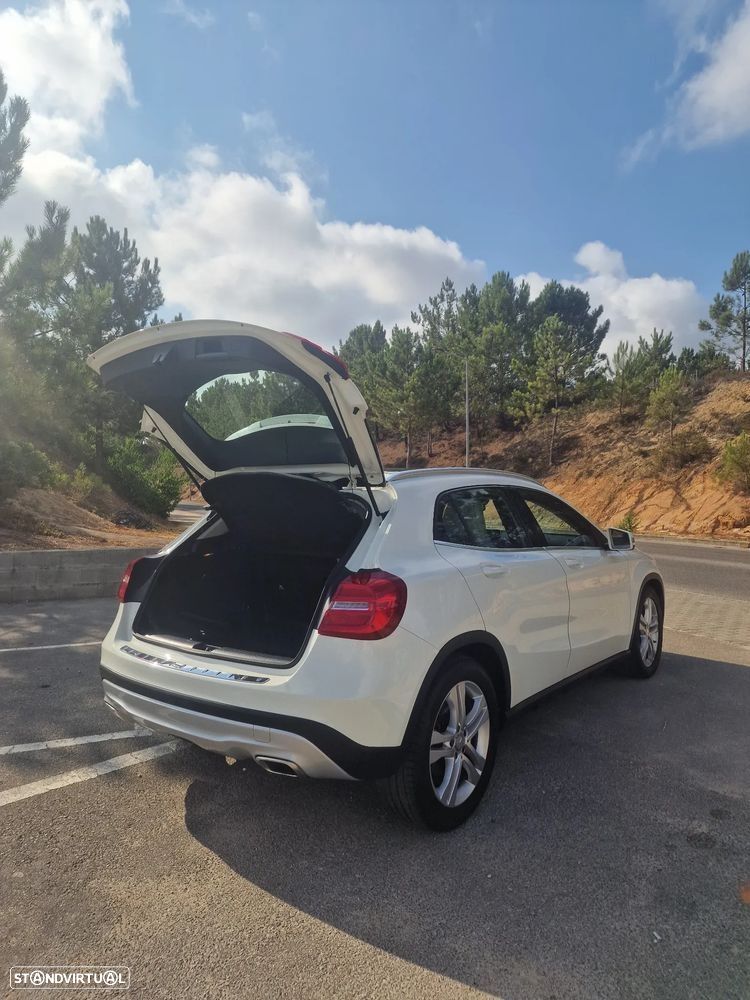Mercedes-Benz GLA 220 d Urban - 10