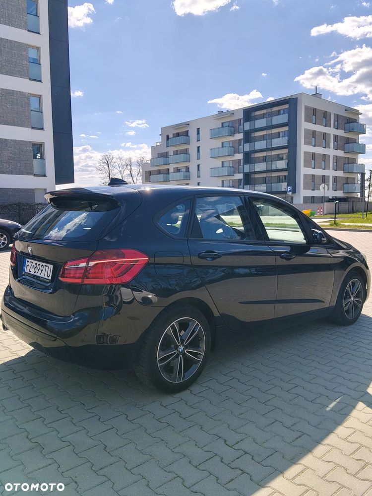 BMW Seria 2 218i - 11