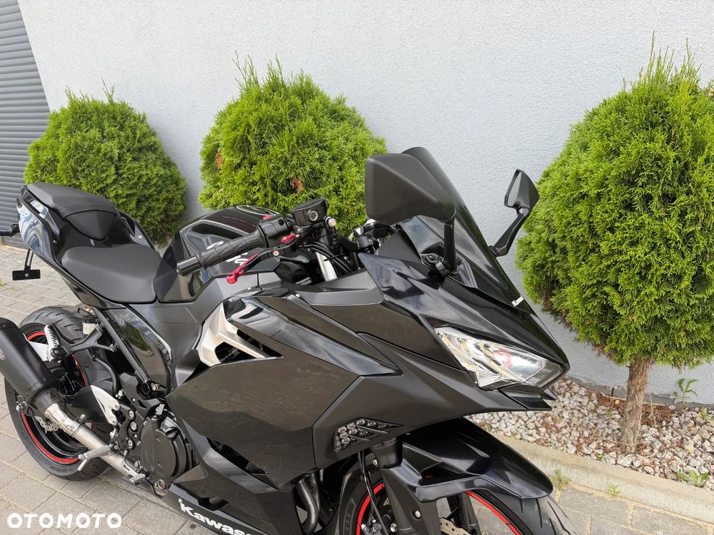 Kawasaki Ninja 400 - 8