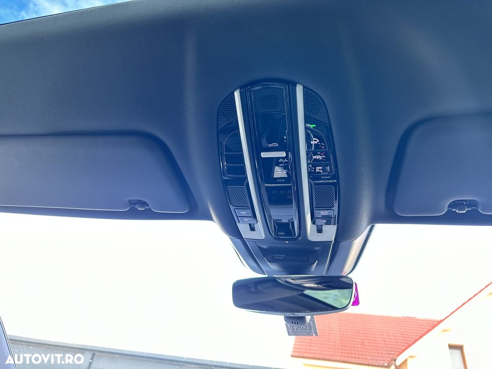 Porsche Cayenne Coupe - 7