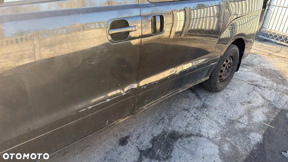 Hyundai H-1 Starex - 9