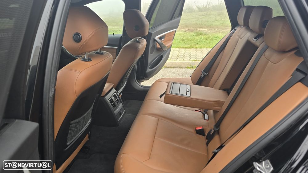 BMW 320 d ED Line Luxury Auto - 18