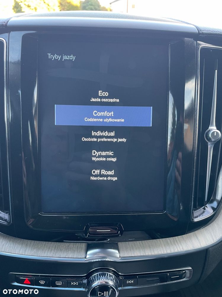 Volvo XC 60 B4 D AWD Geartronic Inscription - 33