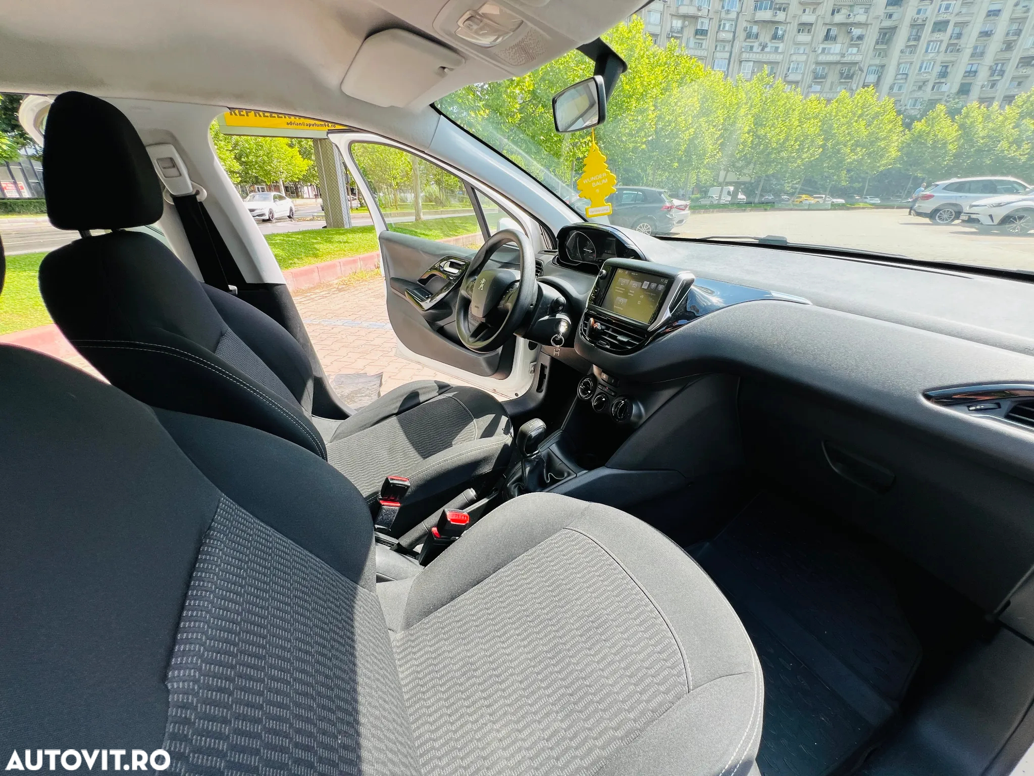 Peugeot 208 1.2 L PureTech Active - 20