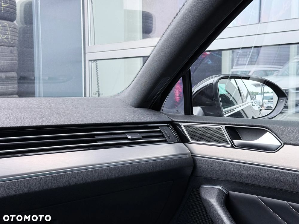 Volkswagen Passat 2.0 TSI 4Mot Elegance DSG - 23