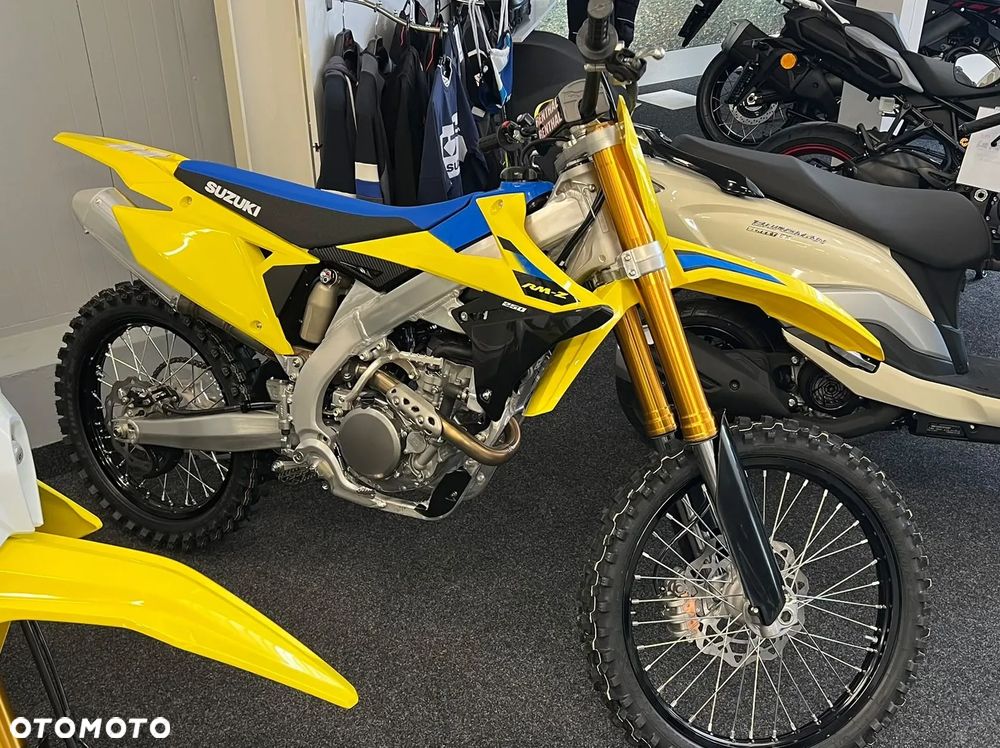Suzuki RM-Z - 6
