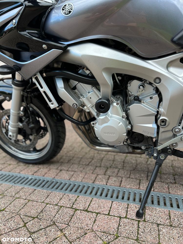 Yamaha FZ6 - 23