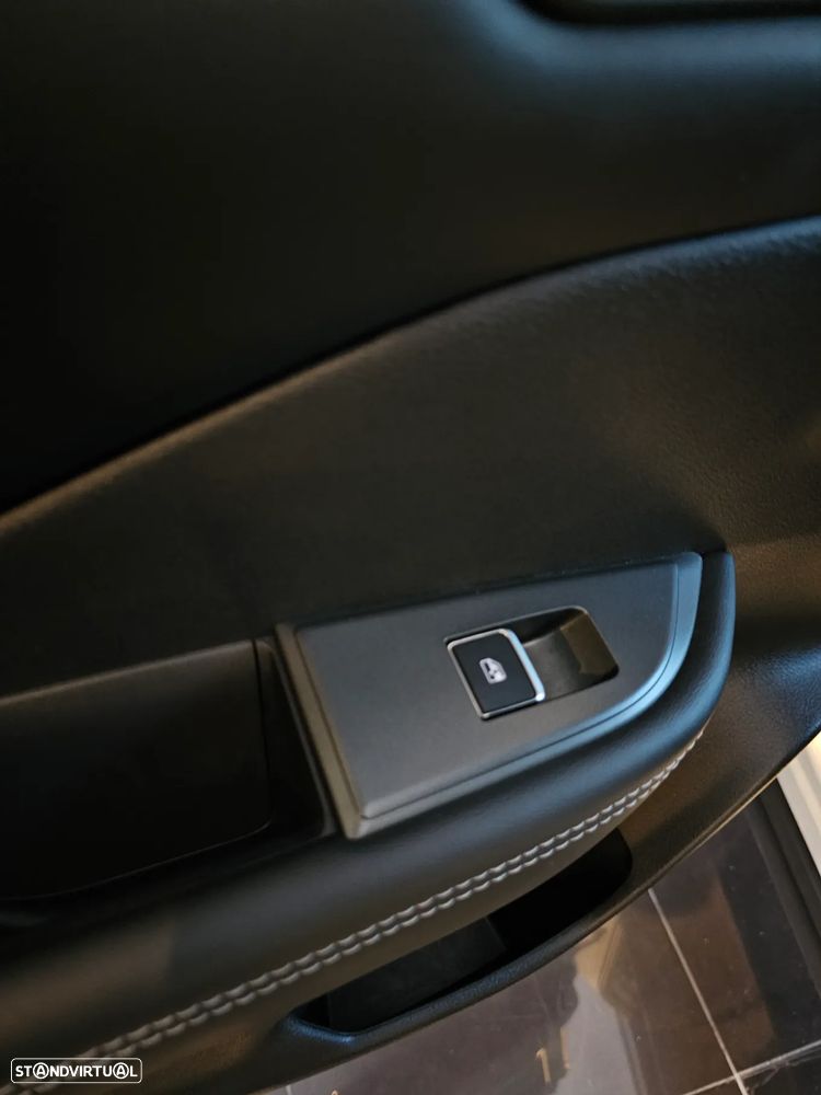 Nissan Qashqai 1.3 DIG-T Advance Two Tone - 25