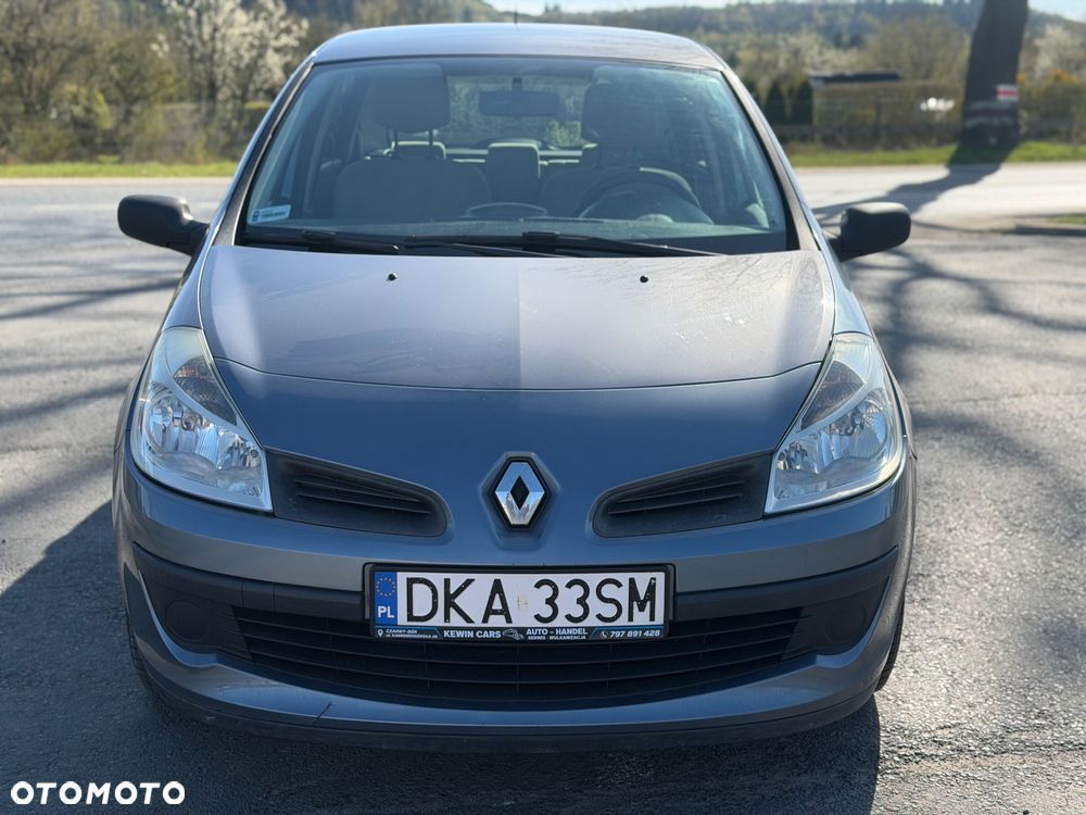 Renault Clio 1.2 16V Confort Authentique - 8