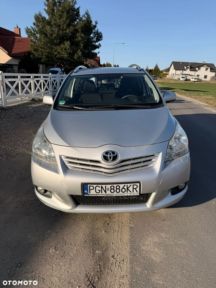 Toyota Verso 1.8 2010 7os - 1