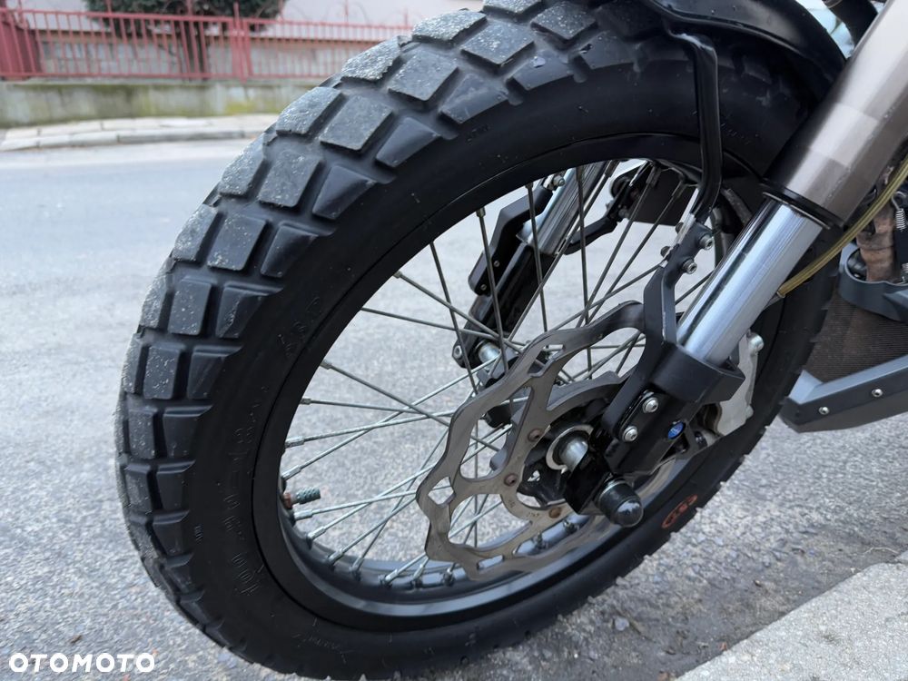 Mondial HPS 125 - 16