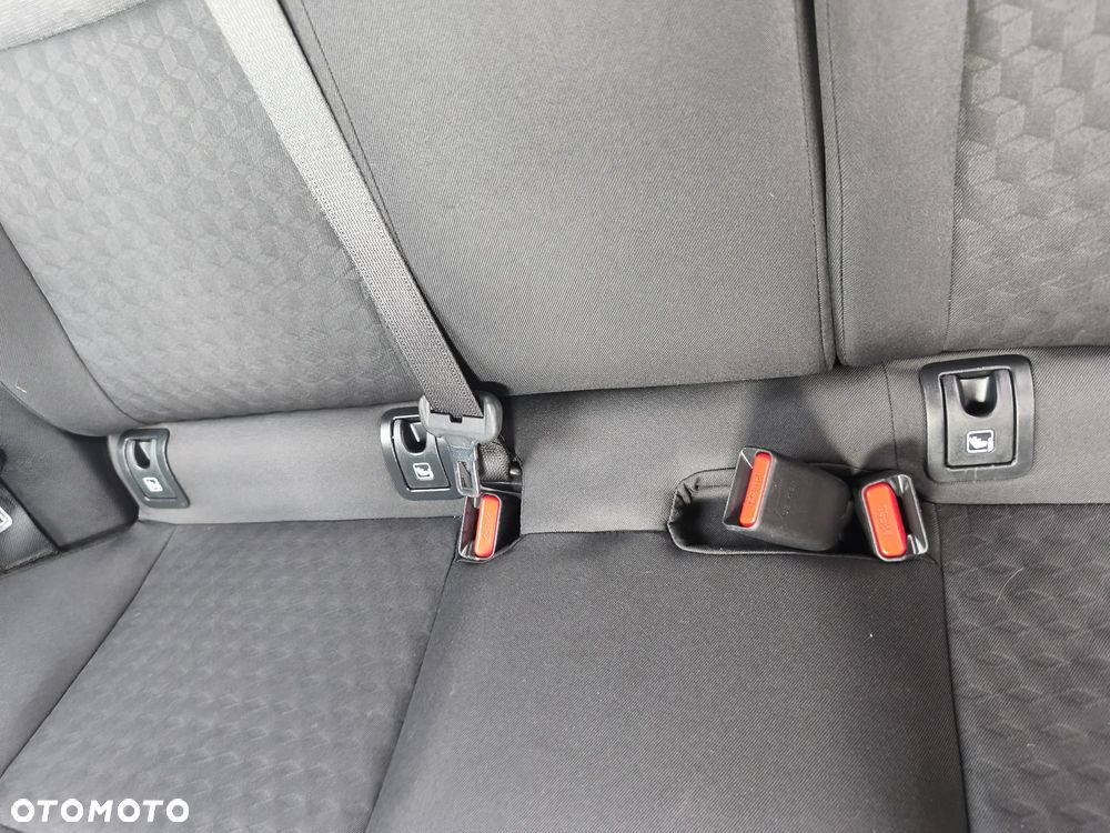 Toyota Yaris 1.5 Comfort - 26