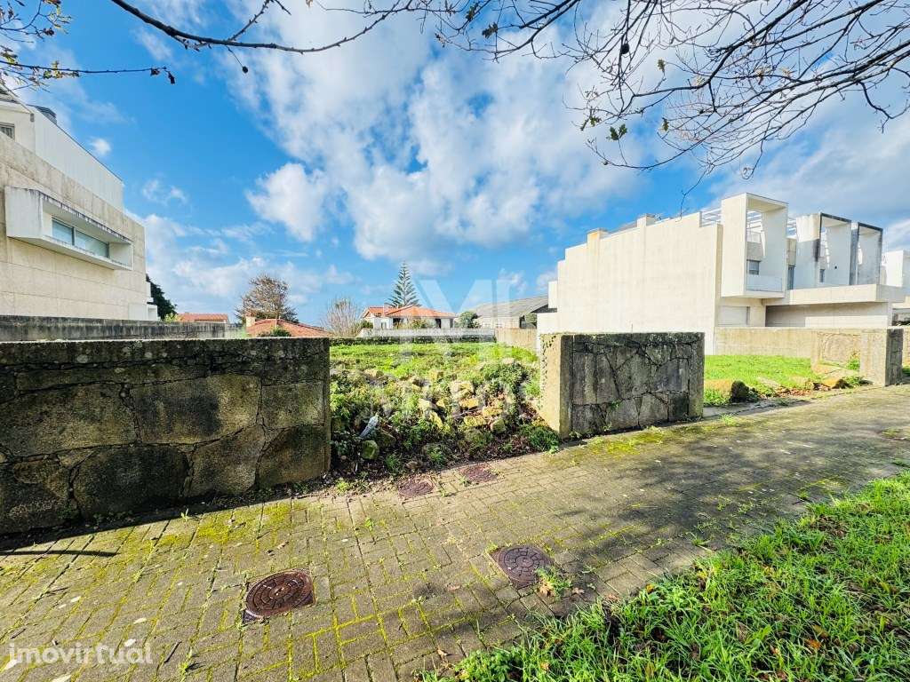 Lote de construção com projeto aprovado para venda na Areosa - Vian... - Grande imagem: 5/7