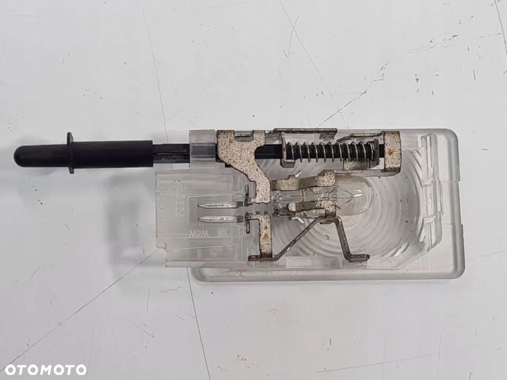 LAMPKA OŚWIETLENIE SCHOWKA BAGAŻNIKA CRUZE - 2