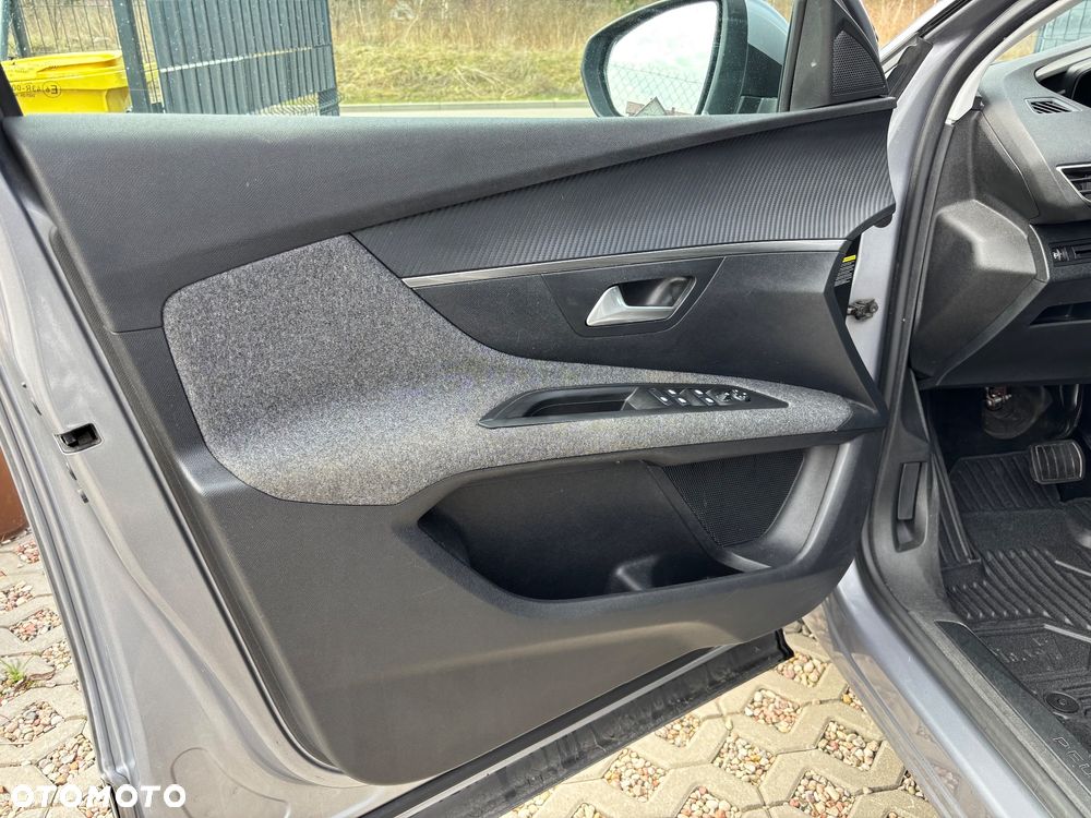 Peugeot 3008 BlueHDi 130 Stop & Start EAT8 GT - 16