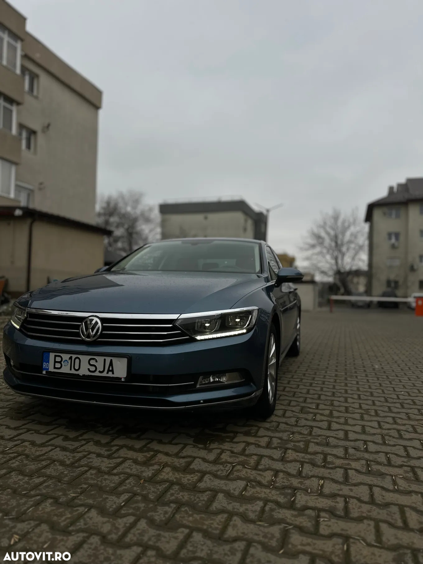 Volkswagen Passat 2.0 TDI DSG Highline - 14