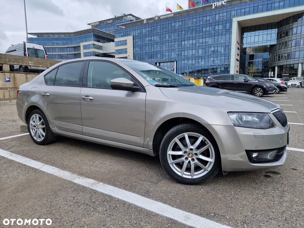 Skoda Octavia 1.8 TSI Ambition DSG - 2