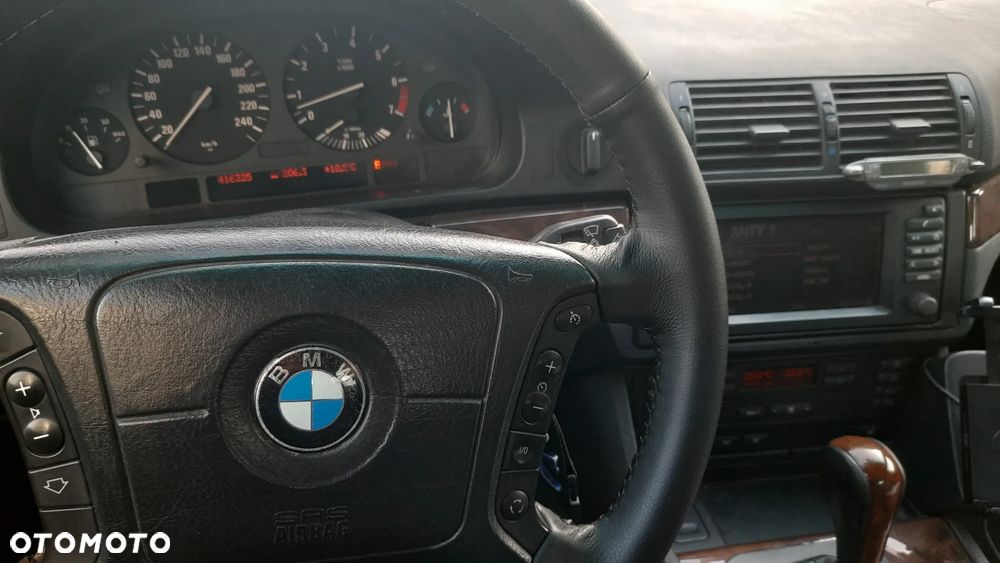 BMW Seria 5 - 29