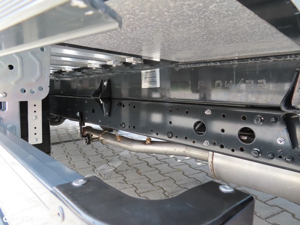 Iveco DAILY 35S18 3.0 HPI 180 KM POWER Hi-Matic AUTOMAT JEGGER Laweta POMOC DROGOWA Przewóz Pojazdów AUTOLAWETA 5100 mm Dł. Platformy DMC 3500 Kg Rozstaw Osi 4100 mm WZMACNIANE Zawieszenie Adaptacyjne Pneumatyczne Tylna Kabina Sypialniana LAMAX FULL LED Pełna Opcja Wyposażenia STAN JAK NOWY OKAZJA DOSTEPNA I GOTOWA - 21