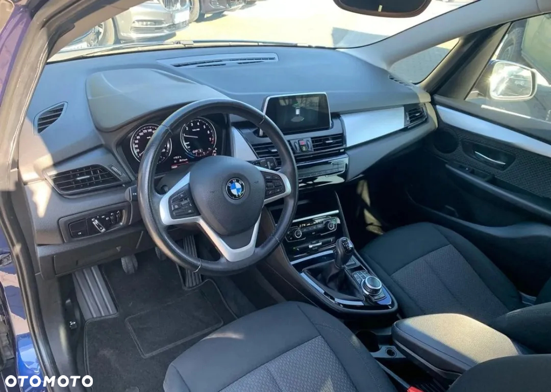 BMW Seria 2 218i Gran Tourer - 14