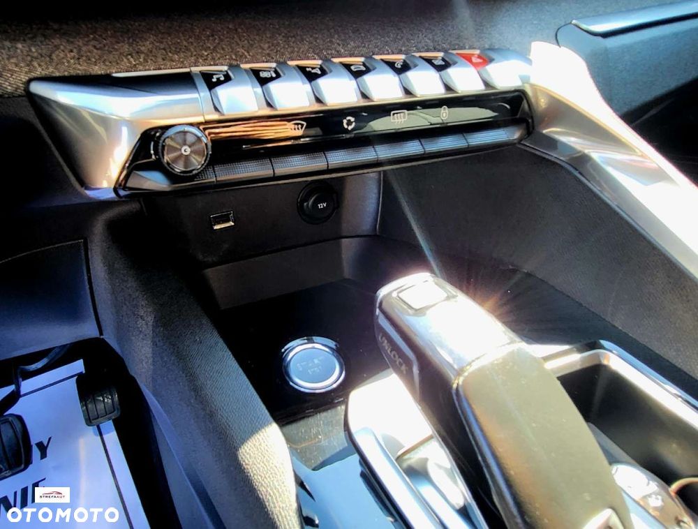 Peugeot 3008 - 21