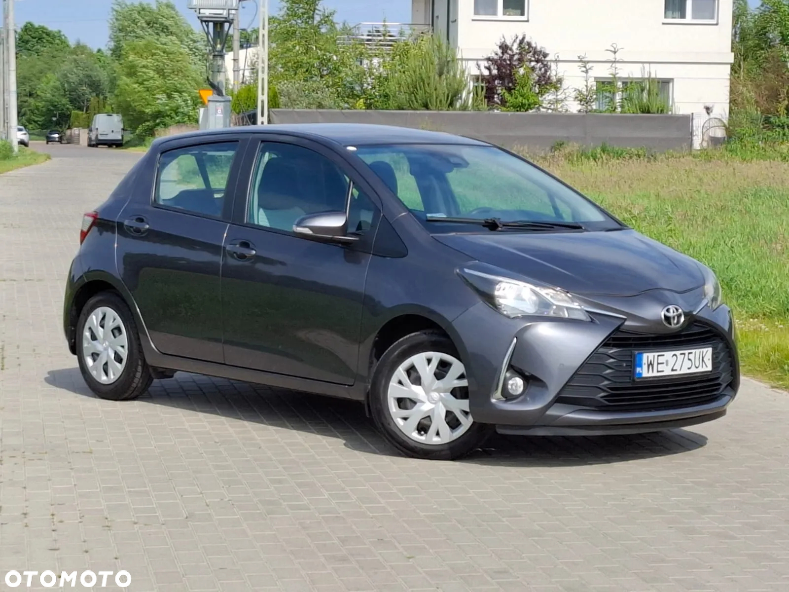 Toyota Yaris 1.0 Premium - 11