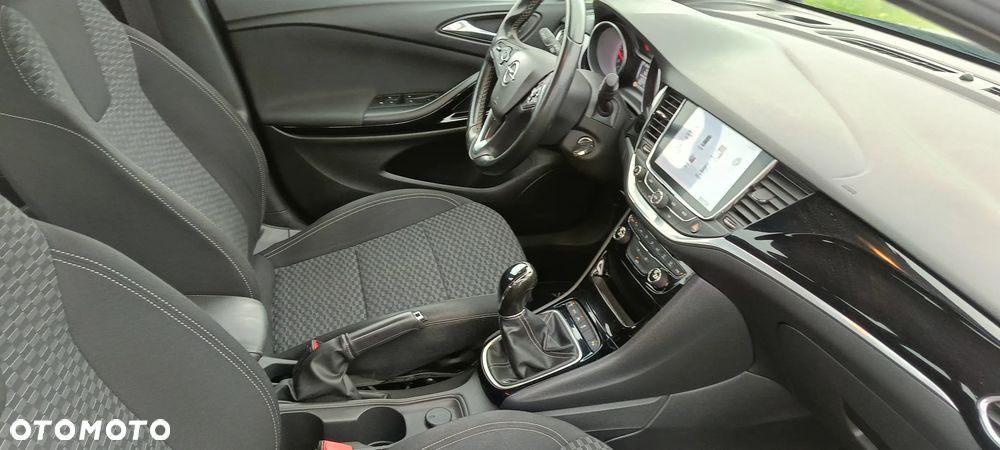 Opel Astra V 1.6 CDTI Dynamic S&S - 11