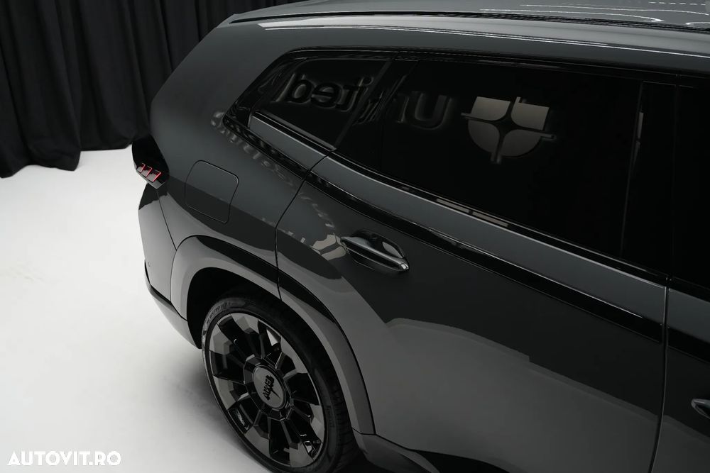 BMW XM Label Red - 36