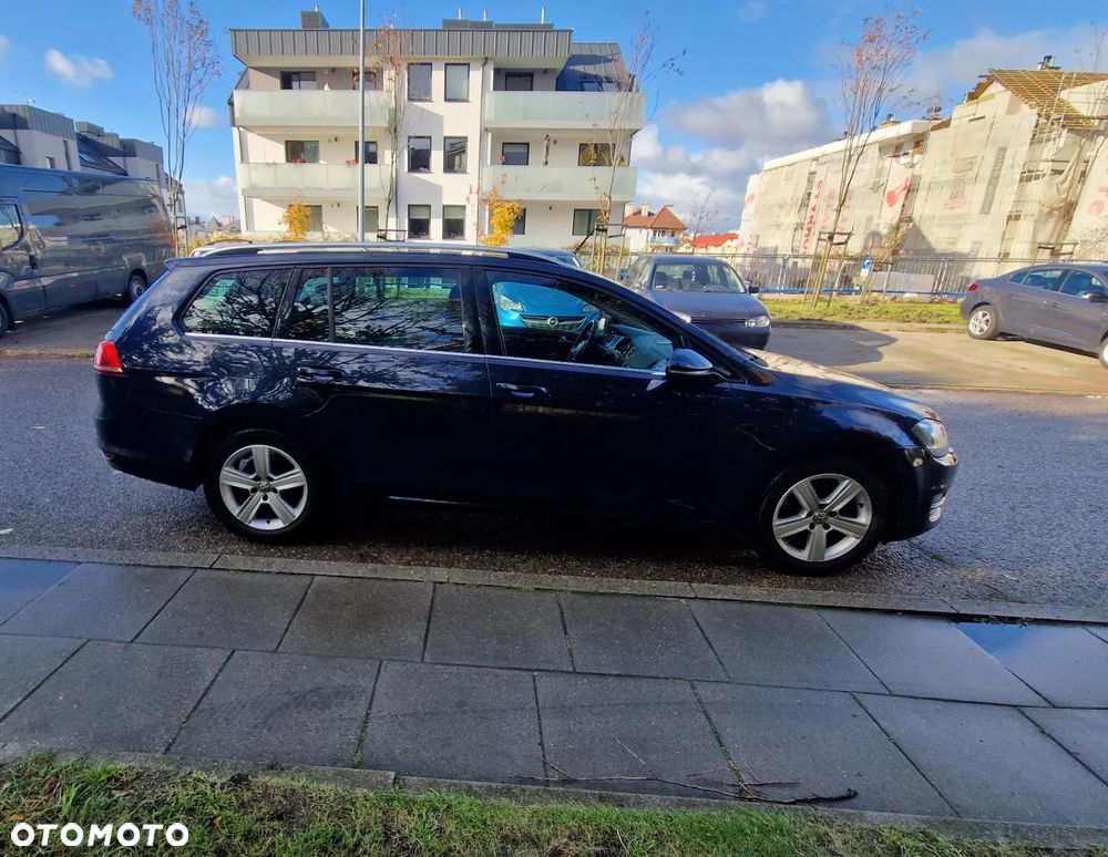 Volkswagen Golf - 10