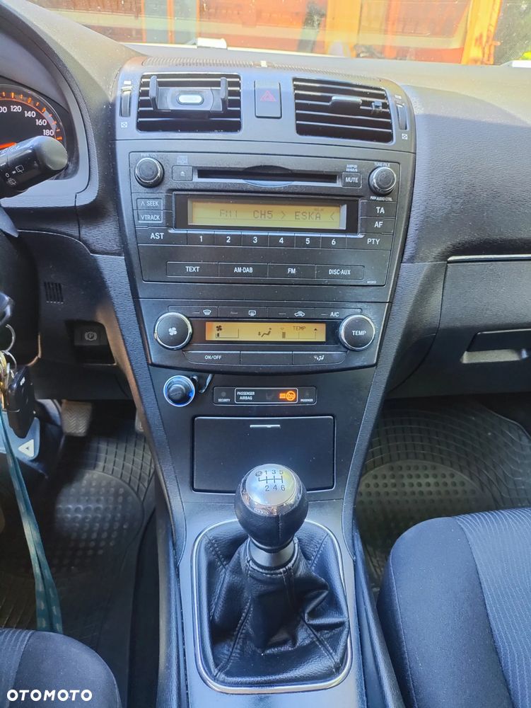 Toyota Avensis 2.0 D-4D 2010 - 3