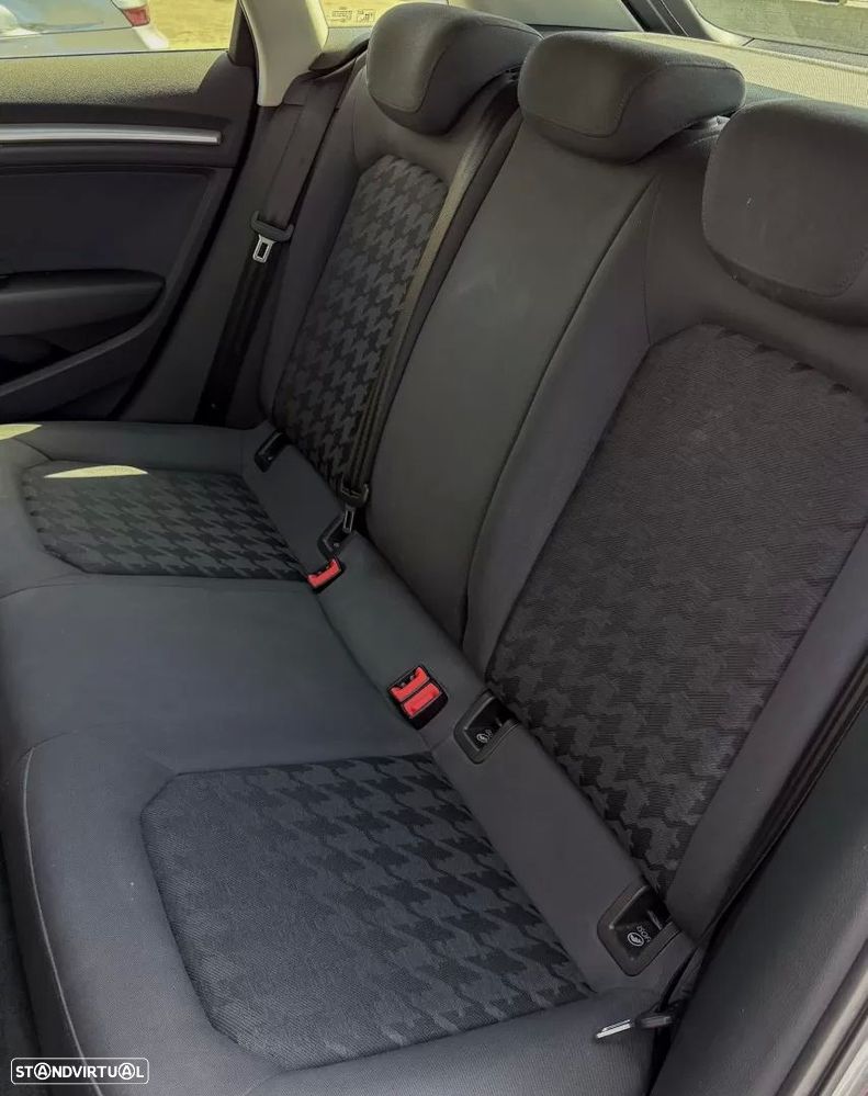 Audi A3 Sportback 1.6 TDI Advance Ultra - 14