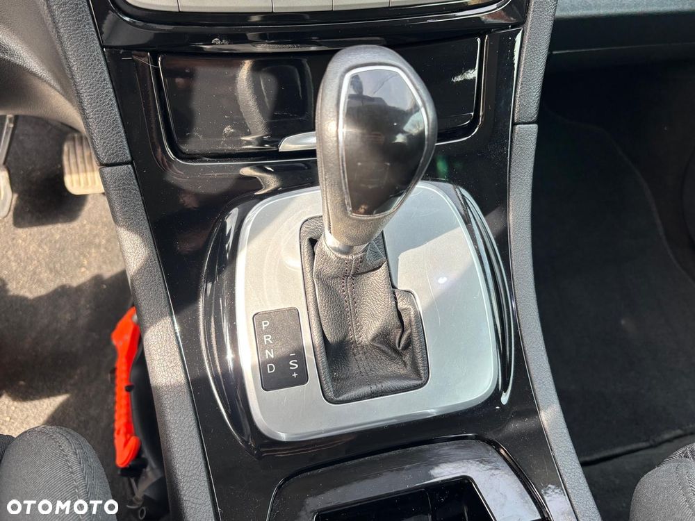 Ford S-Max 2.0 EcoBoost Titanium - 26