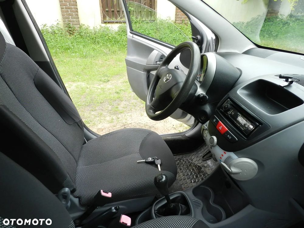 Toyota Aygo - 11