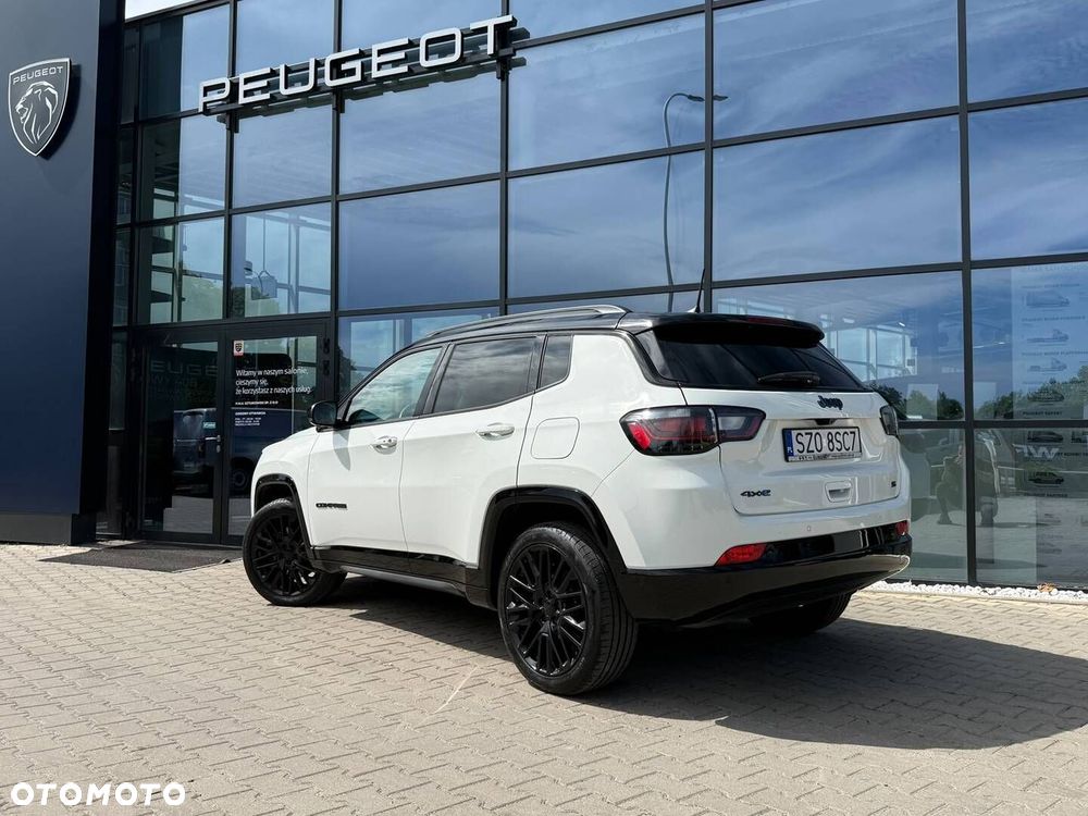 Jeep Compass - 2