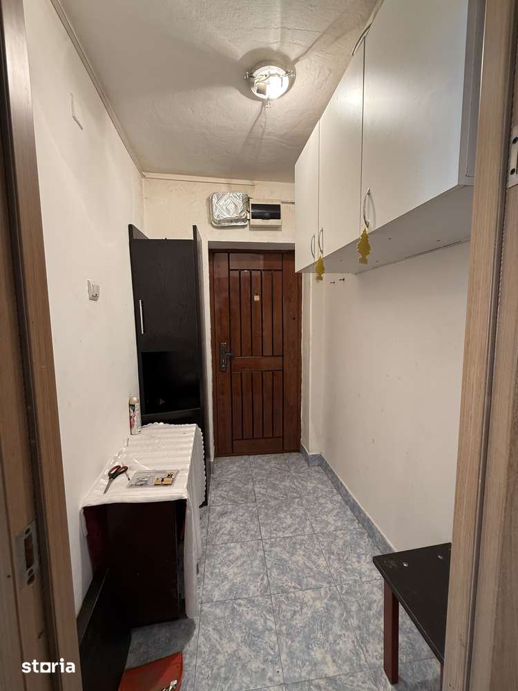 Apartament 2 camere, mobilat, etaj 2, zona centrală — fotografia 3