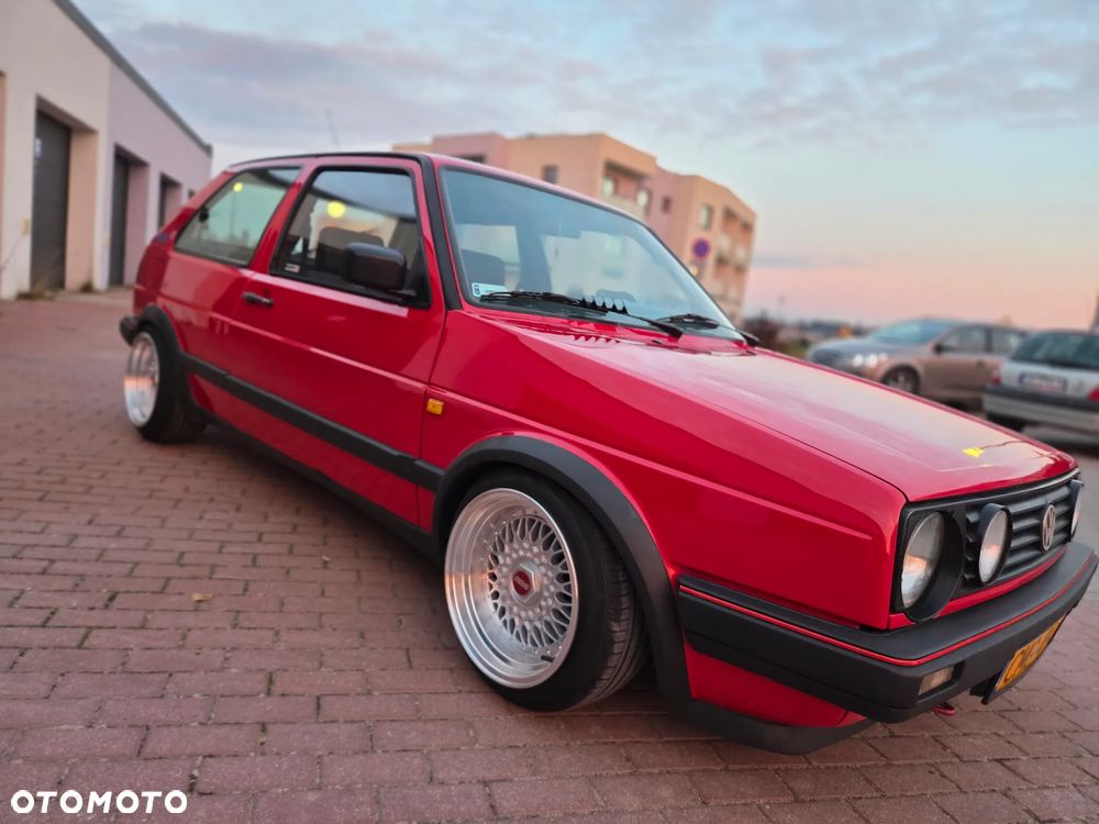 Volkswagen Golf 1.3 - 8