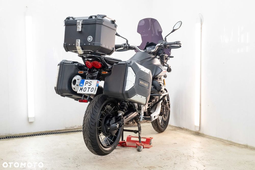 Moto Guzzi V85 - 6