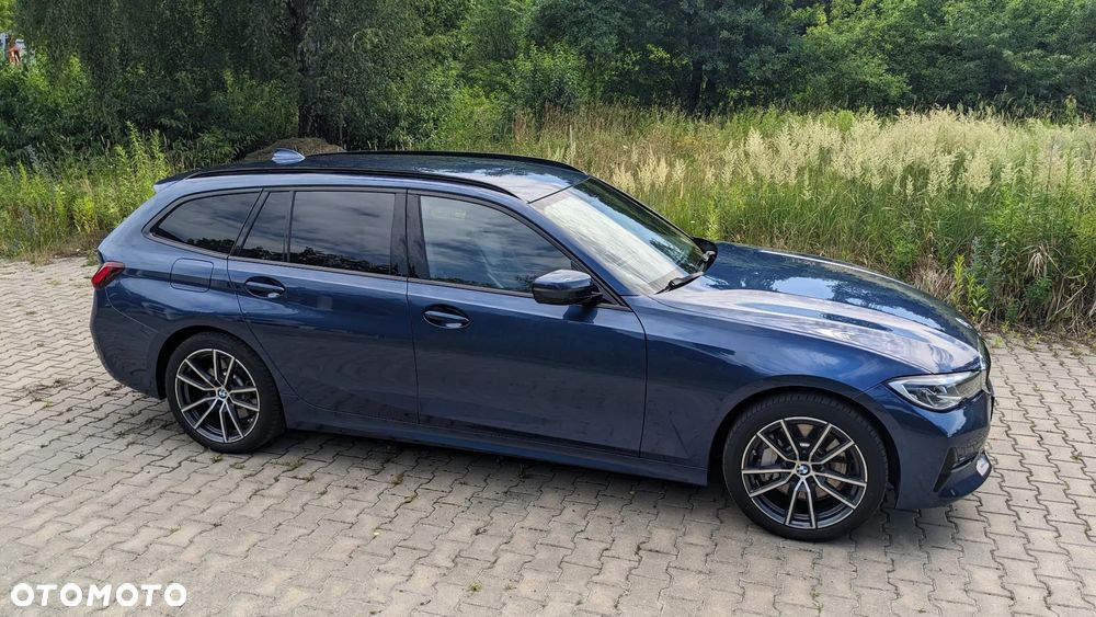 BMW Seria 3 330i xDrive Sport Line - 7