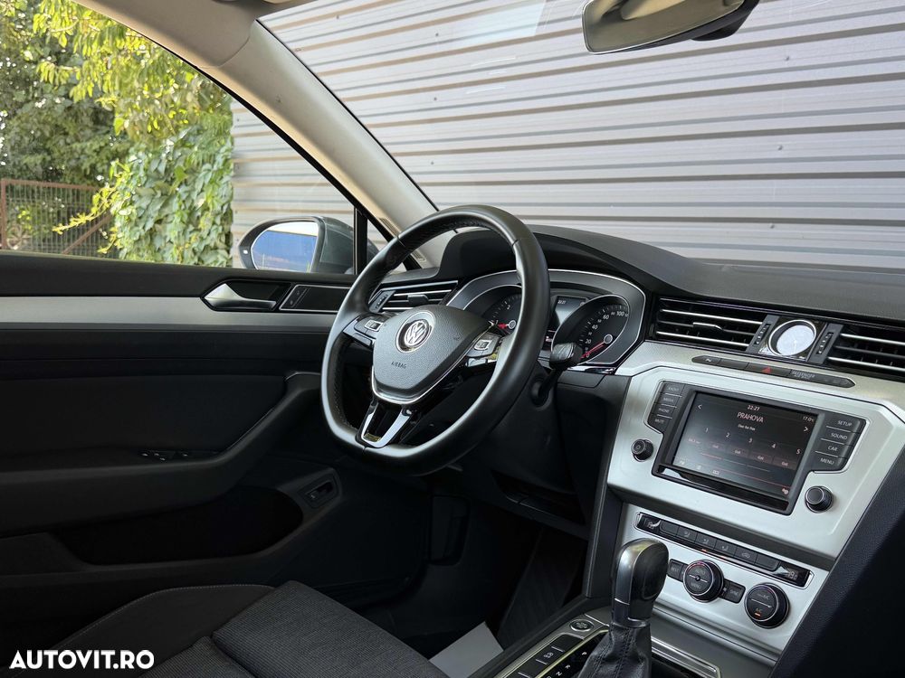 Volkswagen Passat 2.0 TDI SCR DSG Business - 10